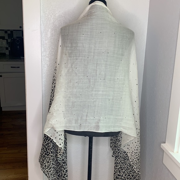 black white sheer scarf - Picture 2 of 3